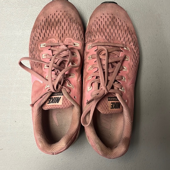 nike zoom pegasus 34 pink
